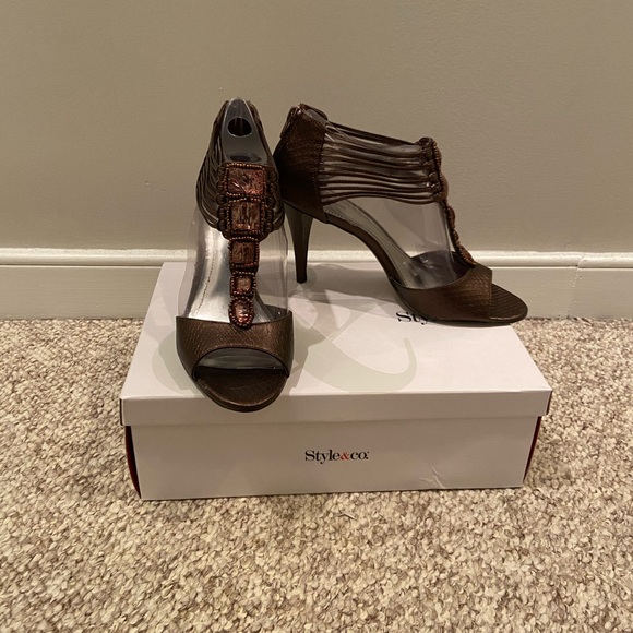 Style & Co. Shoes - Metallic Jeweled Dress Sandals Bronze Size 8.5M Strappy Heels